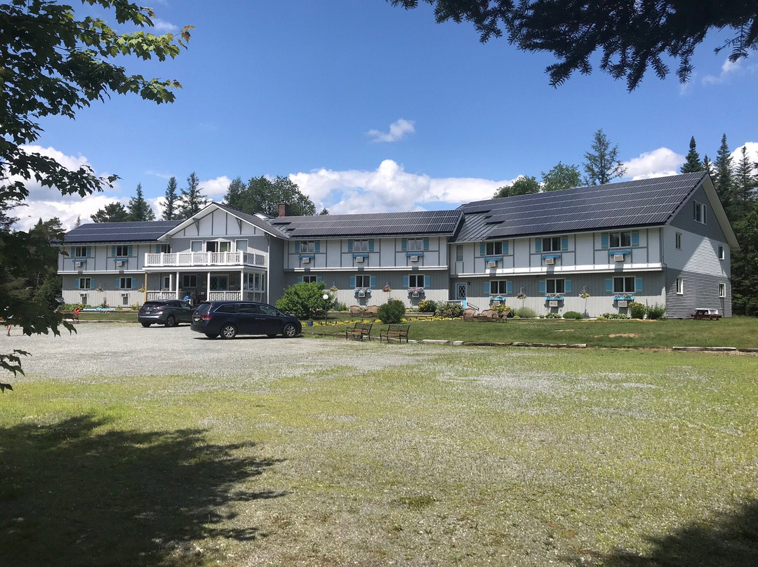 Carlson's Lodge主图