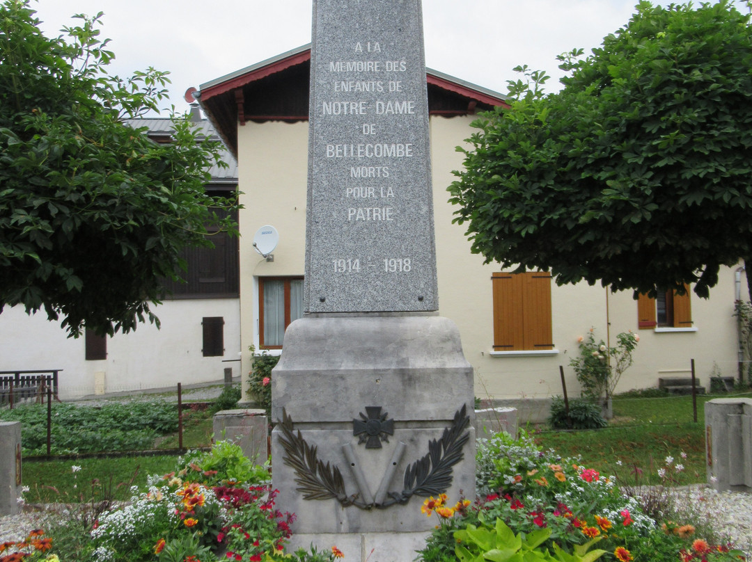 Monument communal-Notre Dame de Bellecombe必去景点