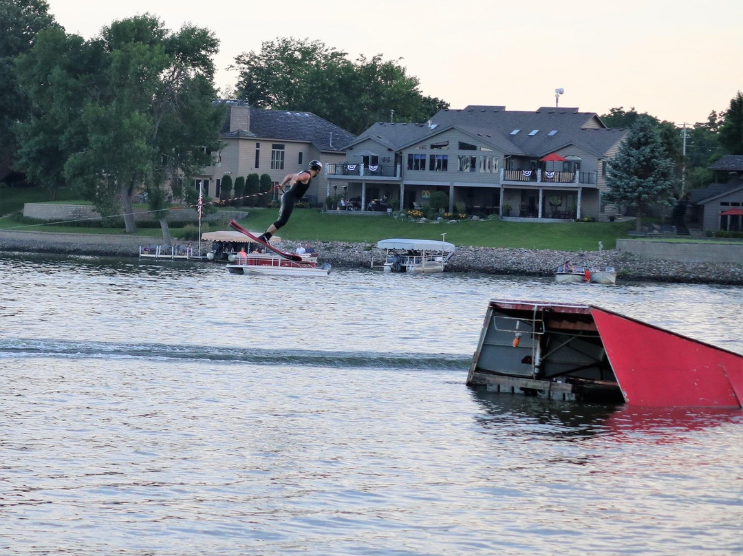 Bayside Waterski Show Team景点图片