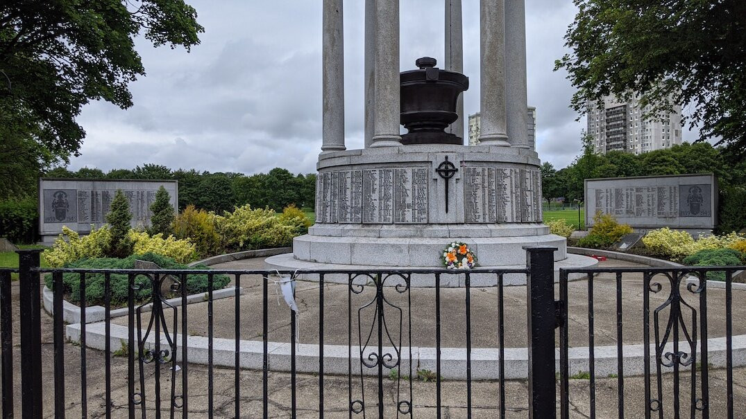 Coatbridge War Memorial景点图片