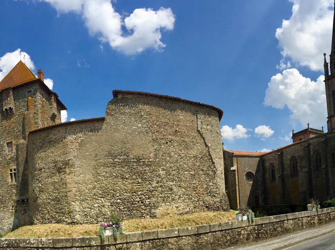 Église Saint-Sauveur景点图片