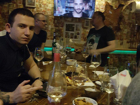 Cuban Bar-瓦尔纳必去景点