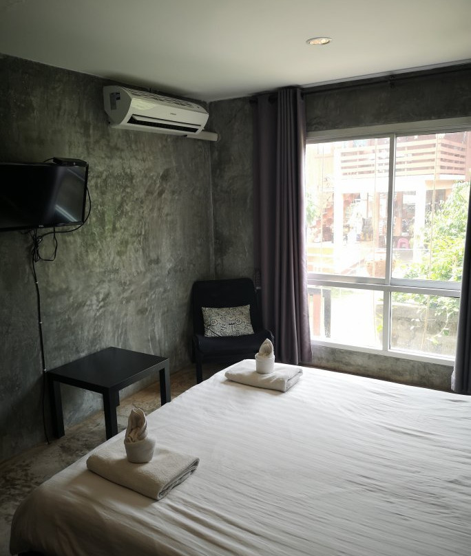 Come Moon Loft Hotel主图