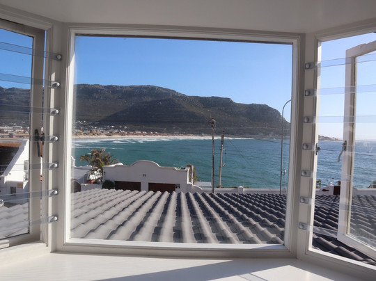 52 on Fish Hoek主图