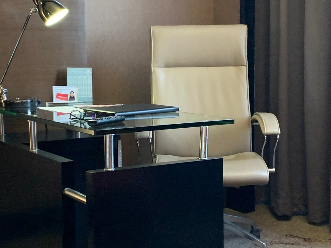 新世界套房酒店主图