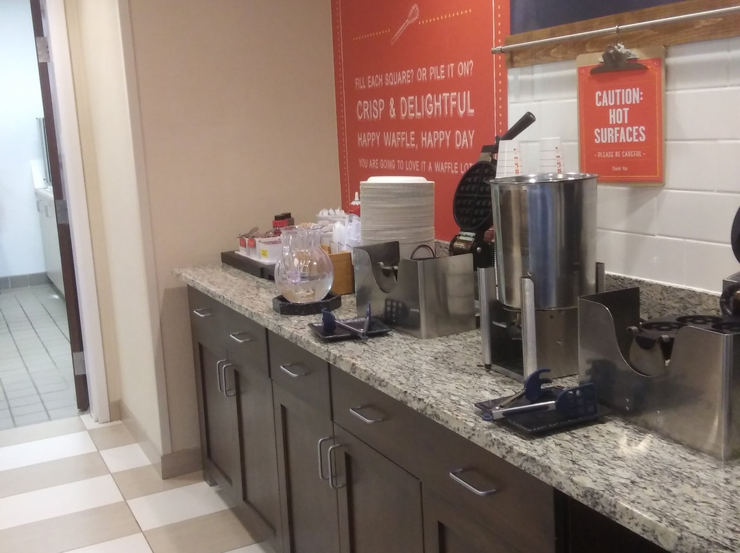 Hampton Inn & Suites Chippewa Falls主图