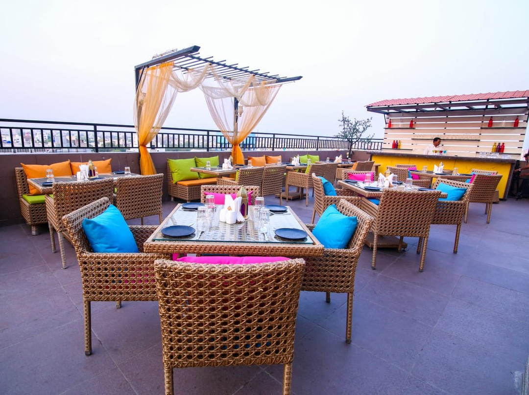 赫米蒂奇城市酒店主图