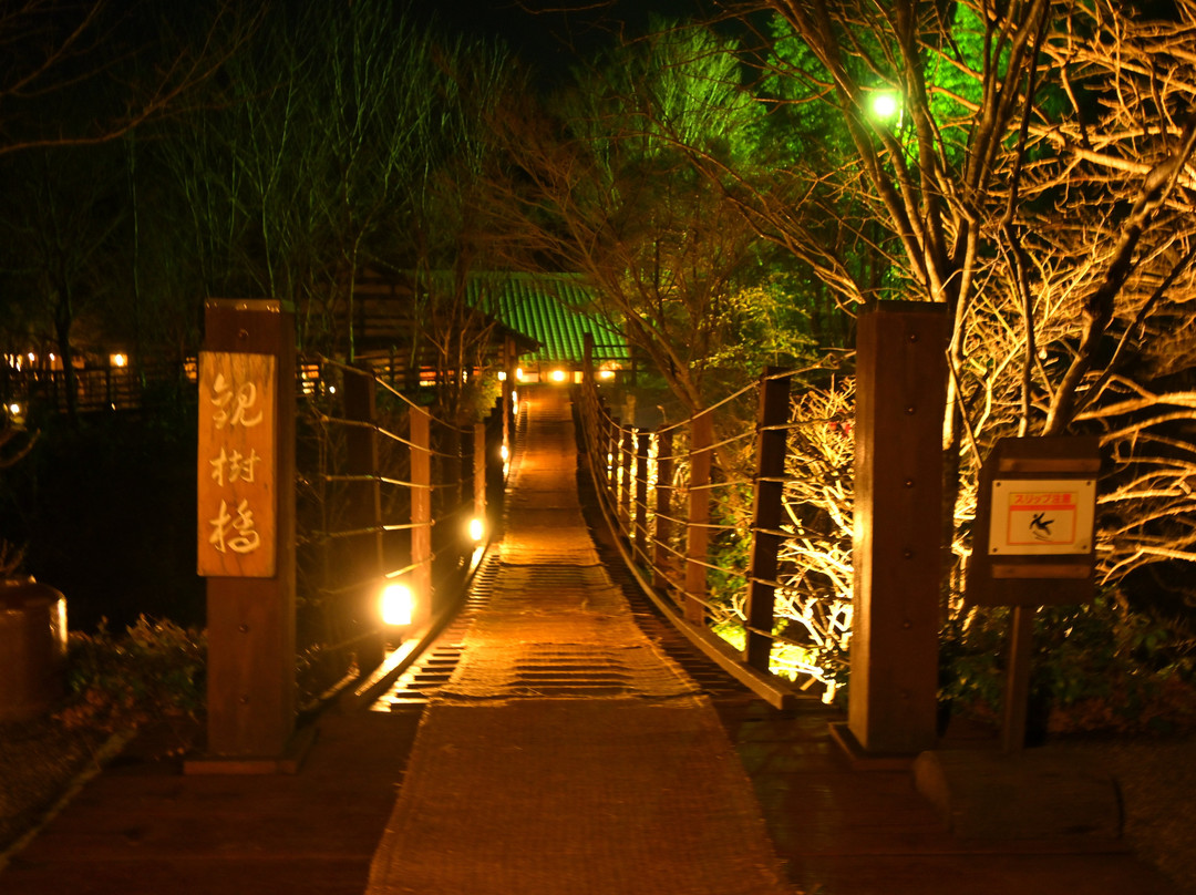 汤布院 月灯庵主图
