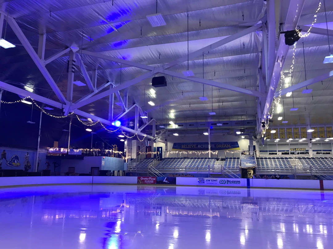 Fred Rust Ice Arena景点图片