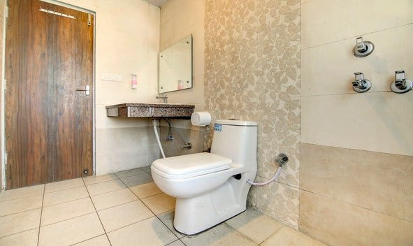 Hotel Whispering Oaks主图