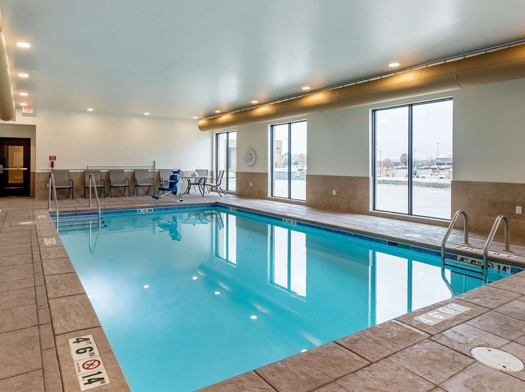 Comfort Inn & Suites West Des Moines主图