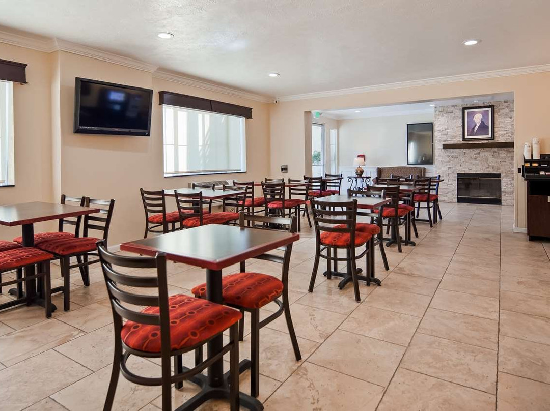 Best Western Salinas Monterey Hotel主图