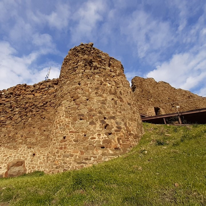 Castle of Volissos-Volissos必去景点