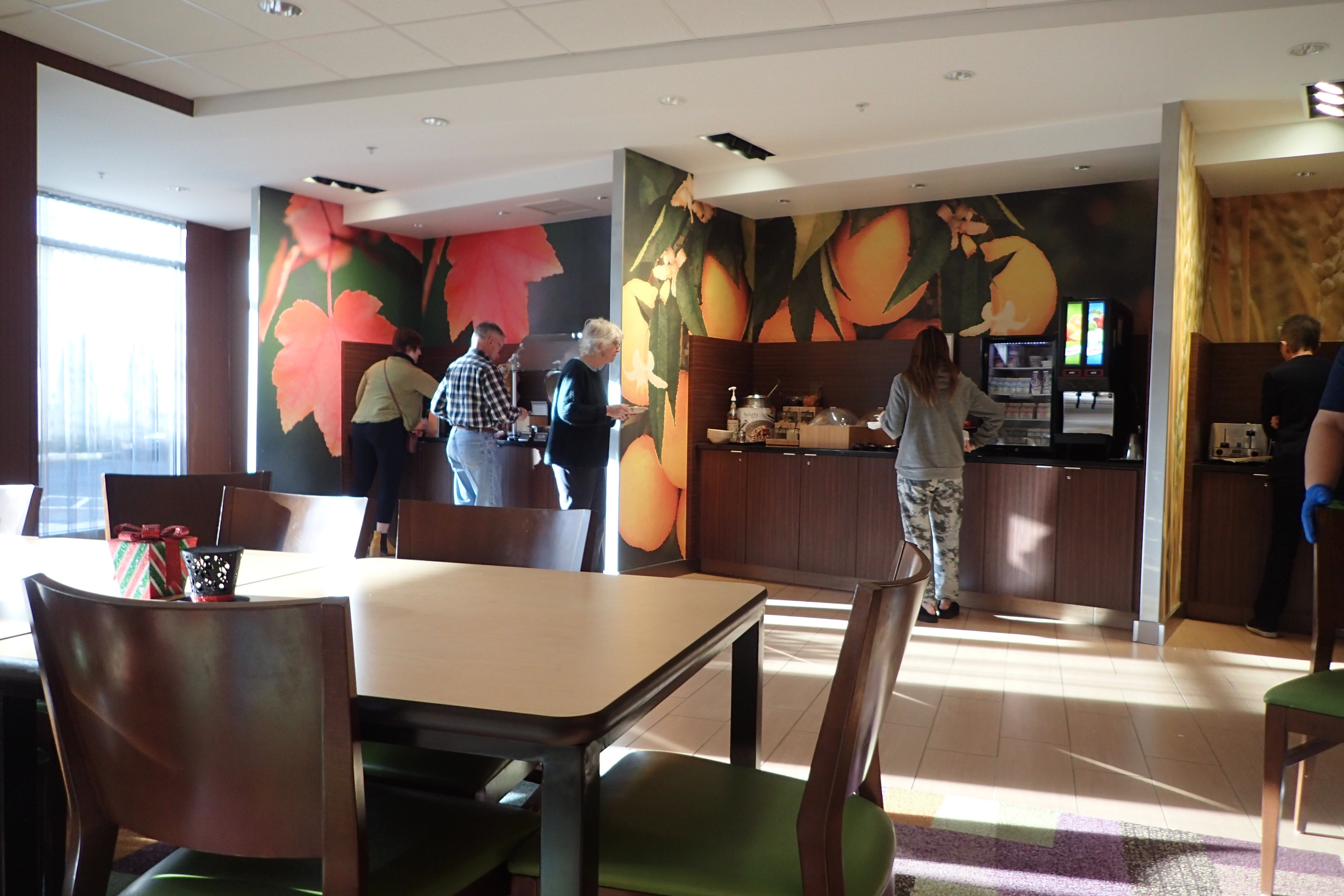 Fairfield Inn & Suites Springfield Northampton Amherst-餐饮