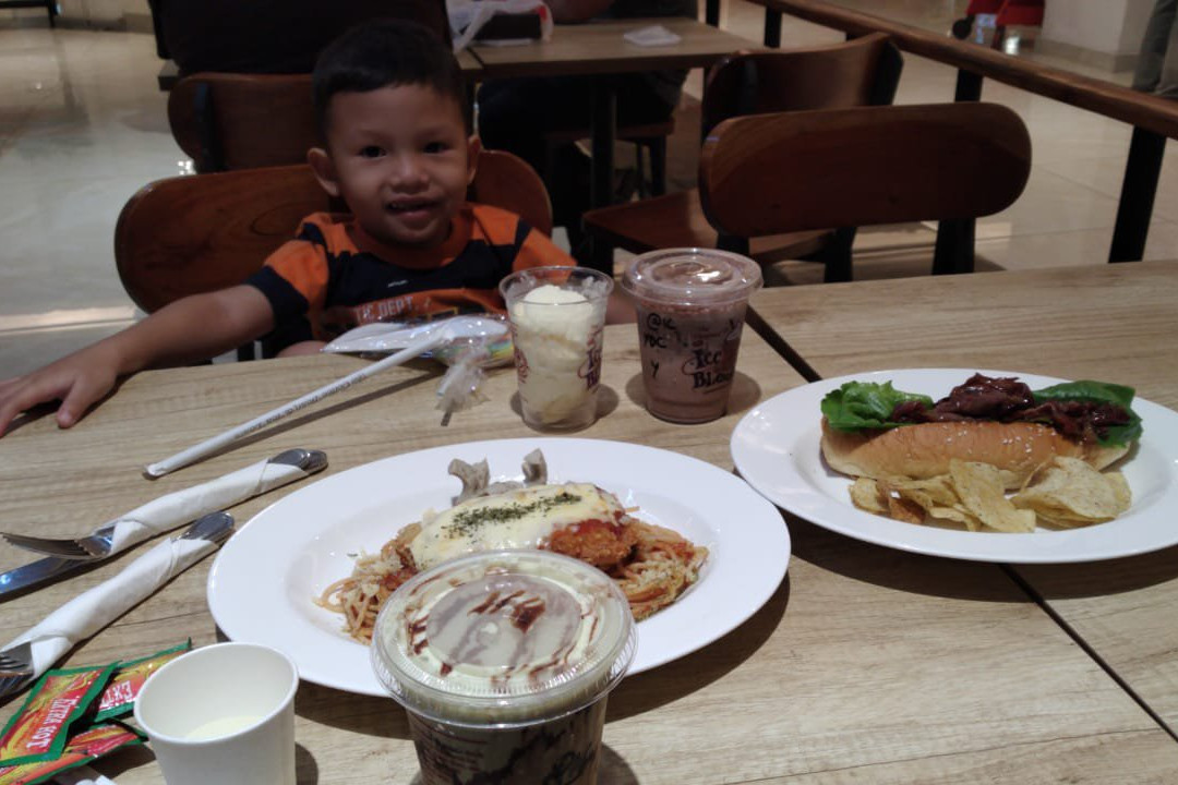 The Coffee Bean & Tea Leaf - Transmart Sidoarjo