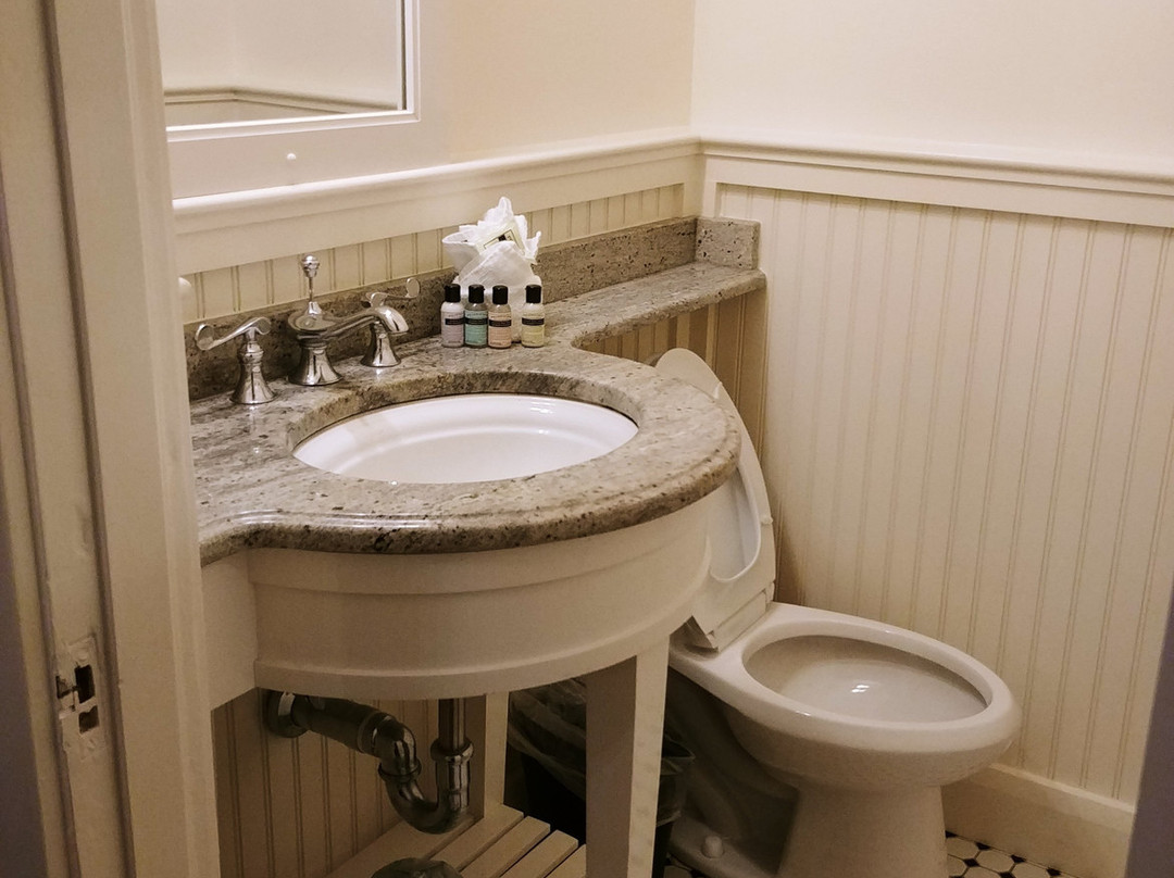 Hawthorne Hotel主图