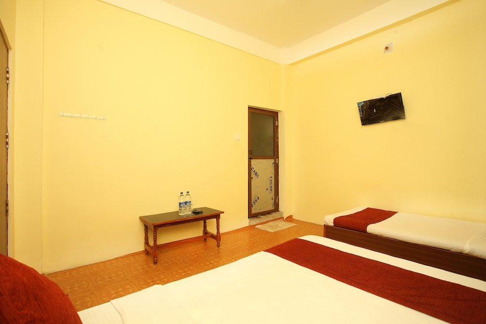 SPOT ON 503 Lisno Restaurant And Lodge主图