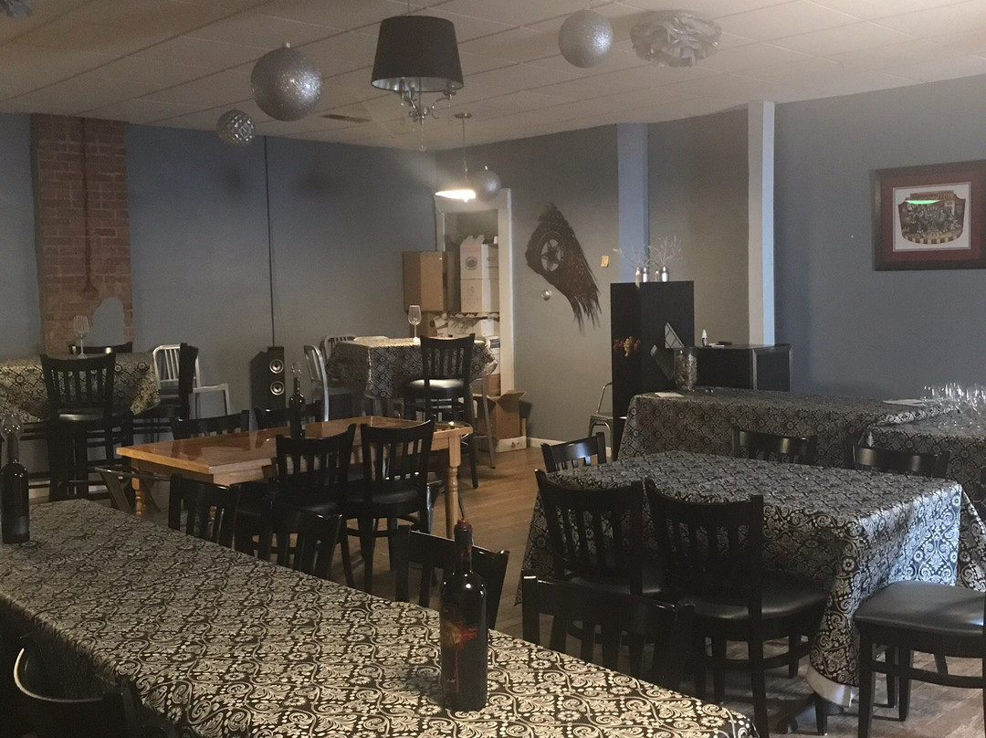 Zinful Tasting Boutique-佩里斯堡必去景点