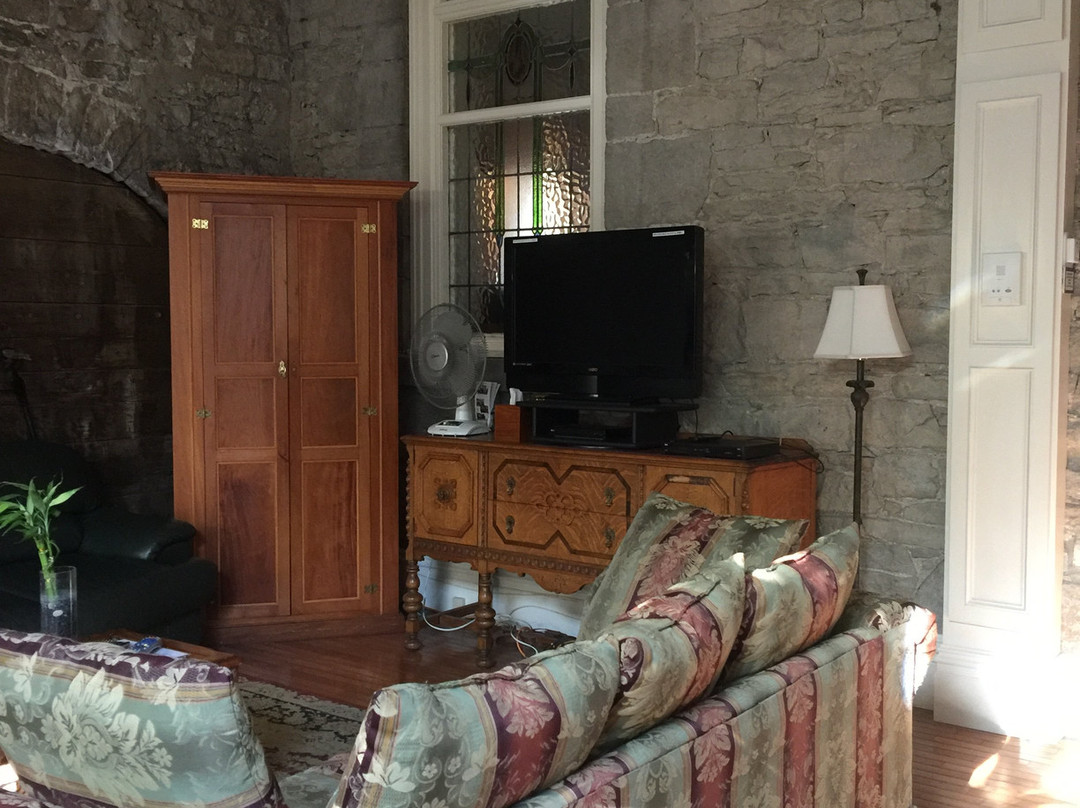 贵族套房宾馆主图