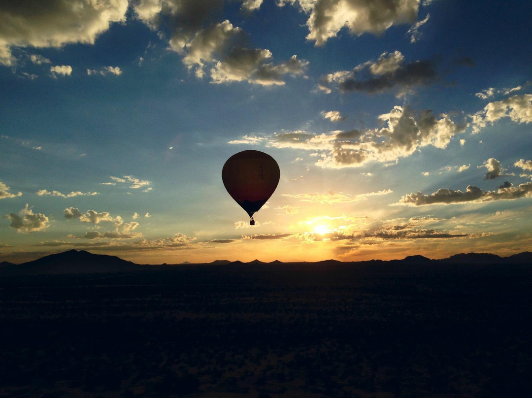 2 Fly Us Hot Air Balloon Rides - Private Flights景点图片