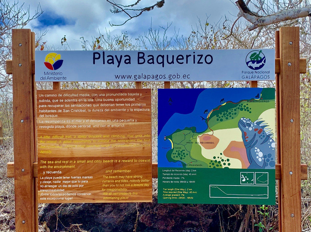 Playa Baquerizo景点图片