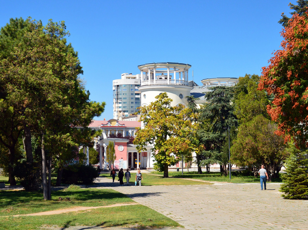 Park of Culture and Leisure Yekaterininskiy Garden景点图片