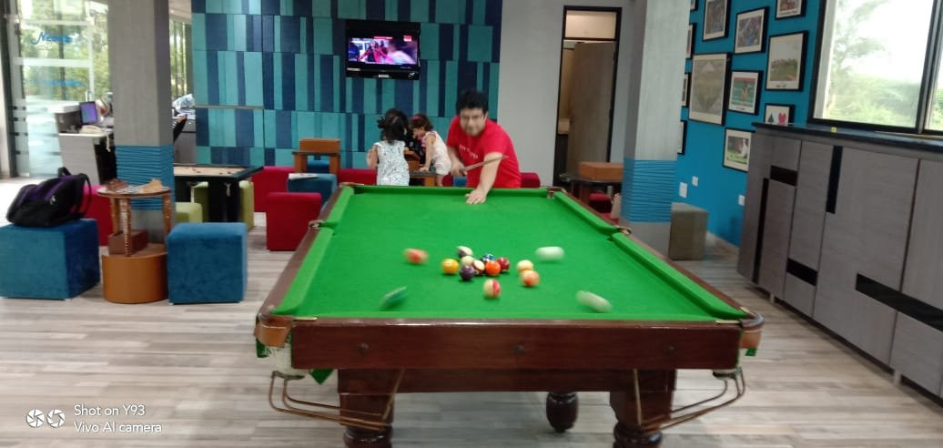 Neonz Resort & Club主图