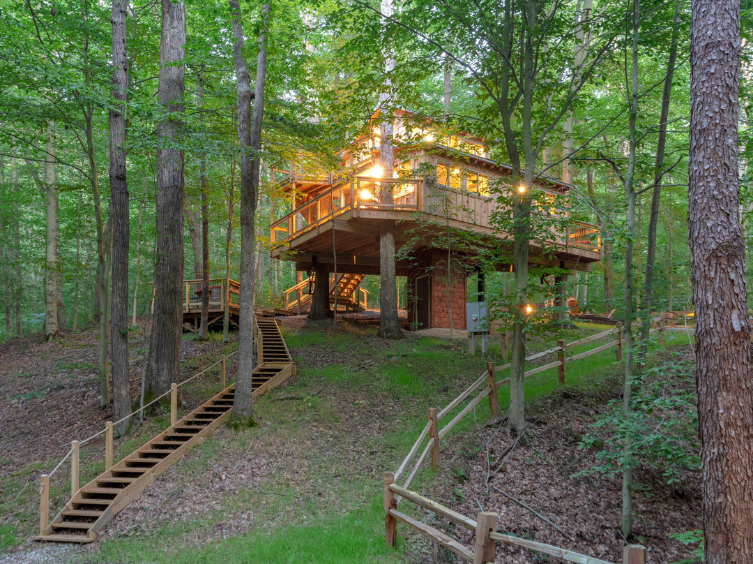Hocking Hills Treehouse Cabins