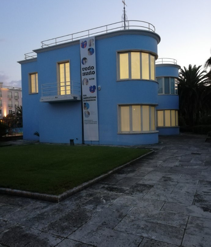 Palazzina Azzurra-圣贝内代托-德尔特龙托必去景点