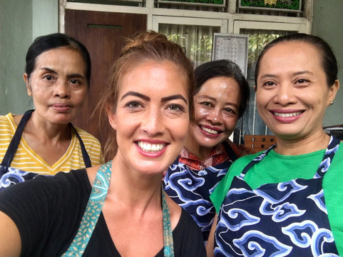 Ayu and Ngurah-登巴萨必去景点