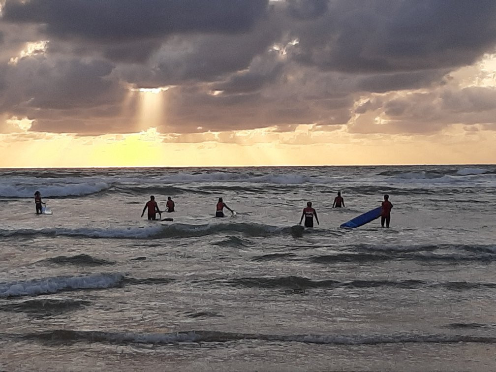 MAX RESPECT ST GIRONS Surfschool景点图片
