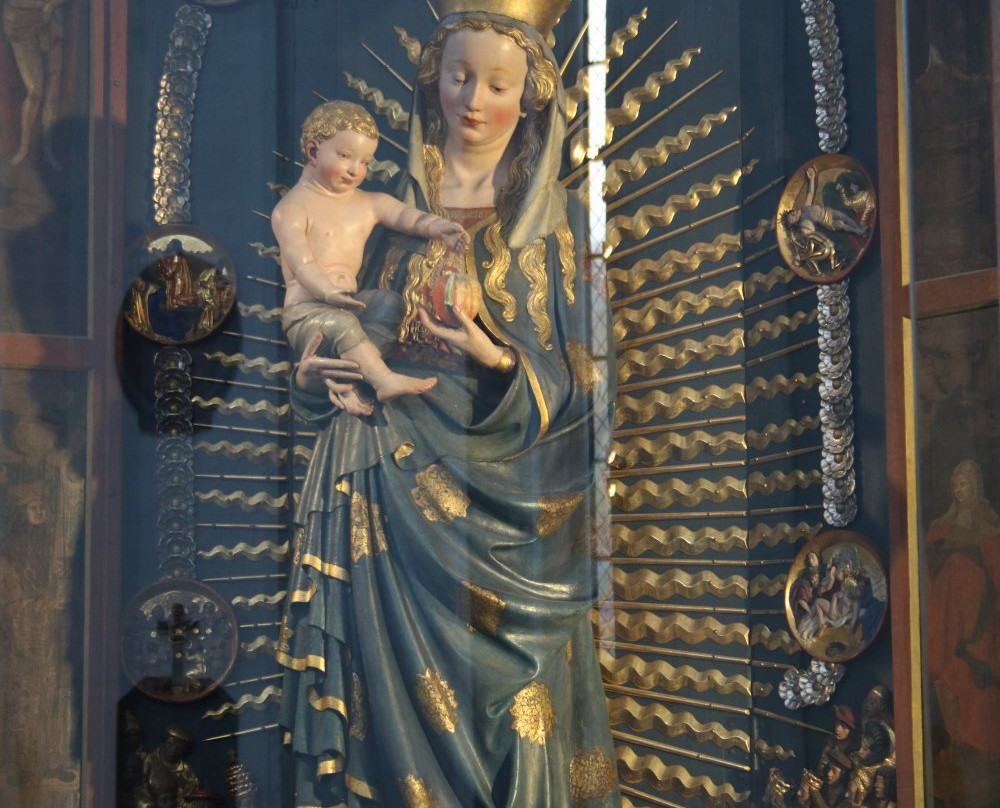 St. Mary's Church景点图片