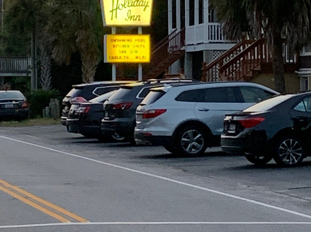 富丽海滩假日酒店主图