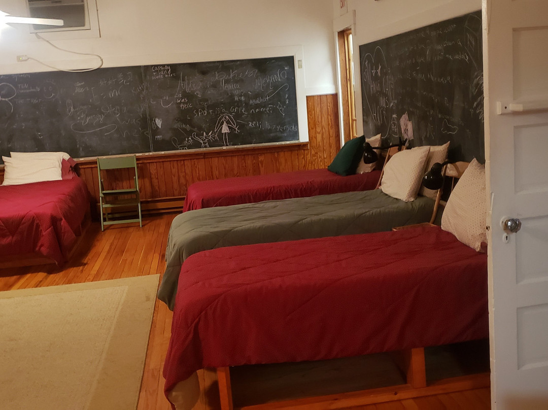 The Old Schoolhouse  of Isle La Motte主图