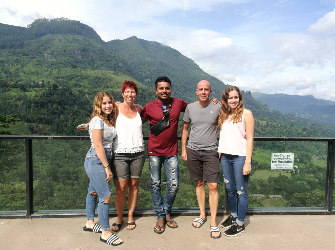Sri Lanka Tours with Dinesh景点图片
