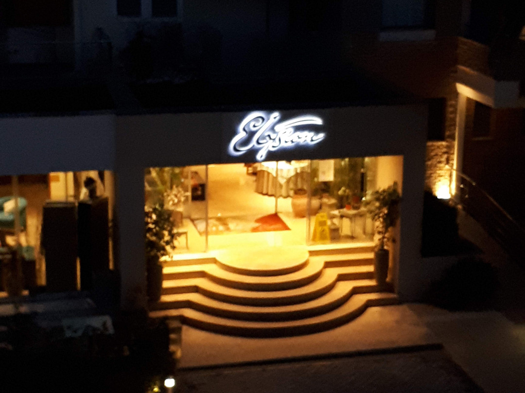 阿利西恩精品酒店主图