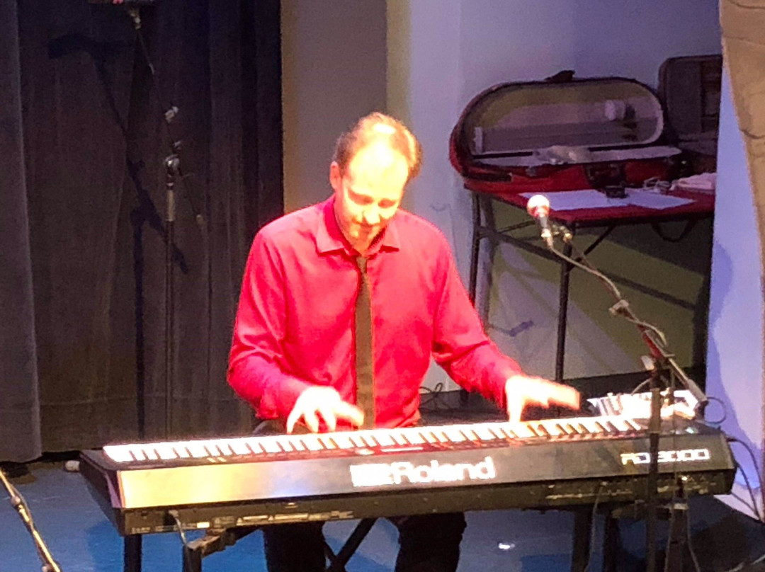 Ross Family Ceilidh-Clinton必去景点