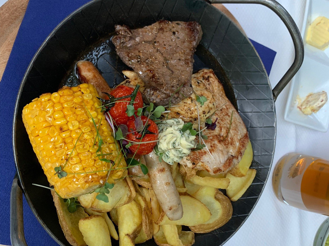 英格费根城堡酒店主图