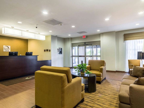 乔丹顿普莱森顿舒眠套房酒店主图