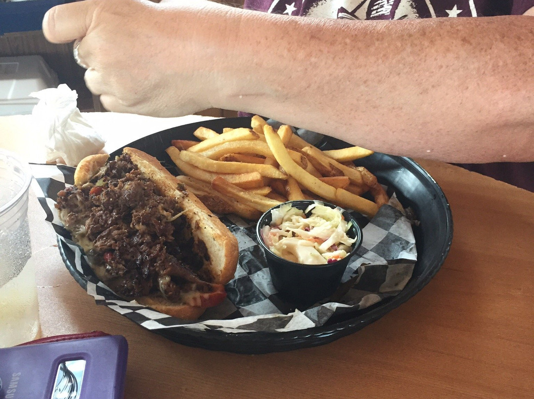 The Sand Bar - Toledo Beach Marina-La Salle必去景点