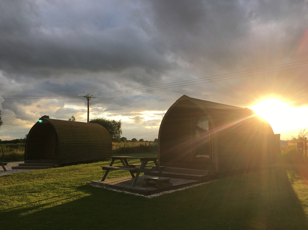 Yapham Holds Farmhouse Glamping