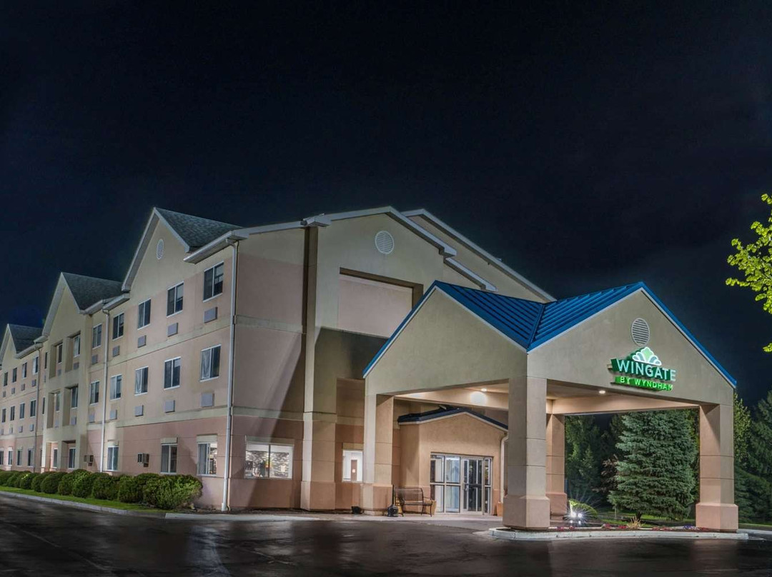 Comfort Inn & Suites Liverpool - Syracuse主图