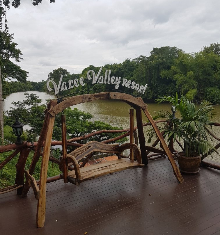 Varee Valley Resort and Restaurant主图