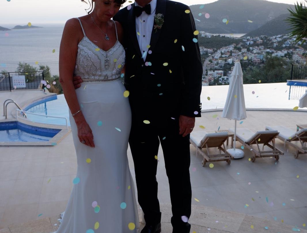 The Mediteran Hotel主图