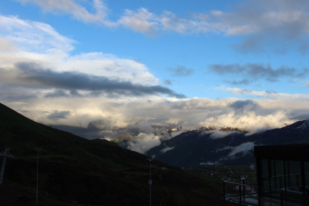 Gudauri Hotel Loft主图