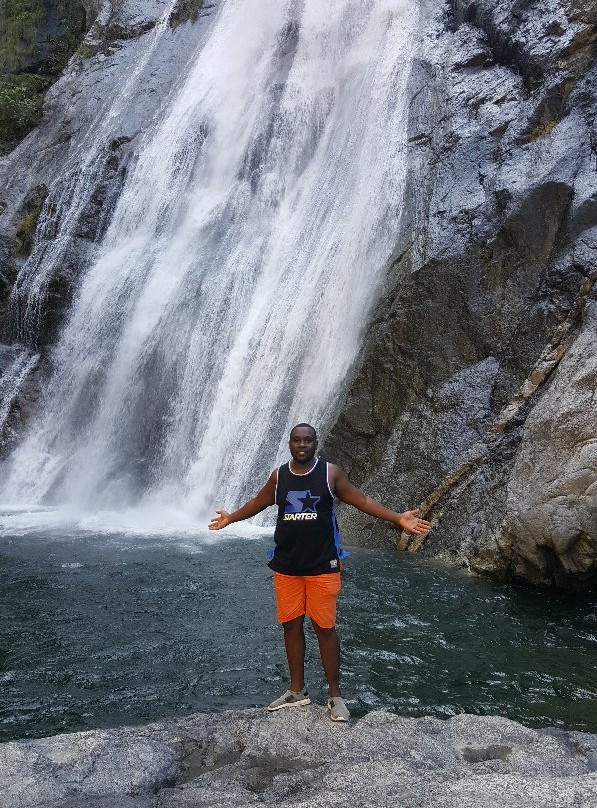 Mwalalo Waterfalls-Matema必去景点