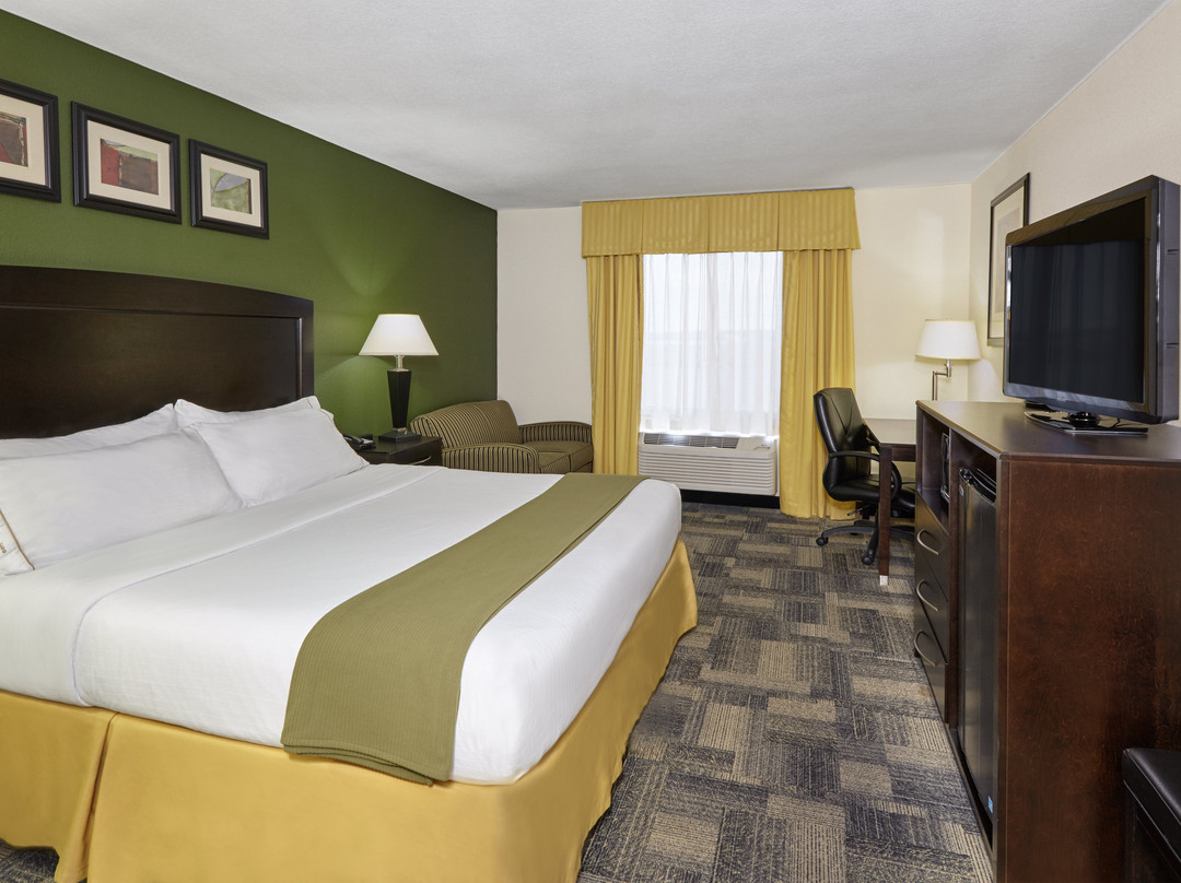 Holiday Inn Express & Suites Pekin (Peoria Area) by IHG主图