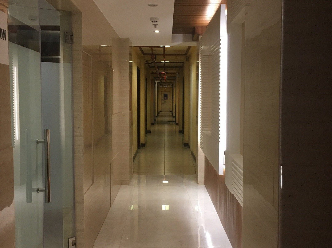 Dumaguete Royal Suite Inn主图