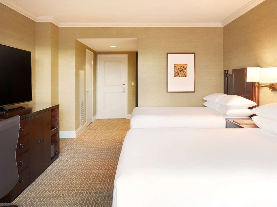 贝尔维尤凯悦酒店主图