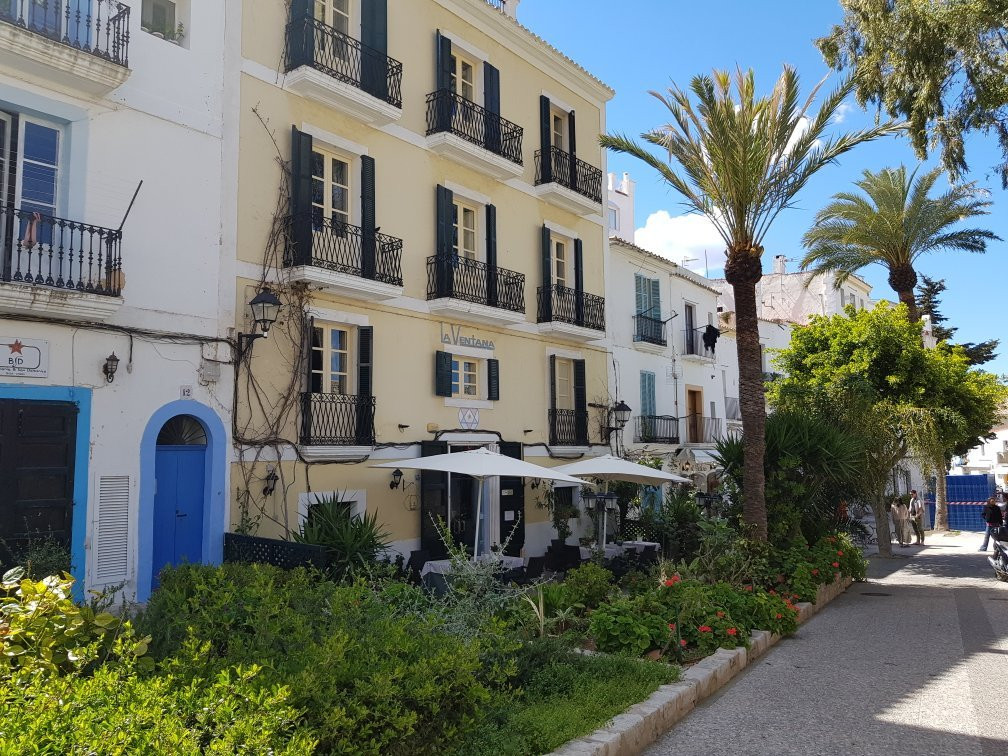 Hotel La Ventana主图